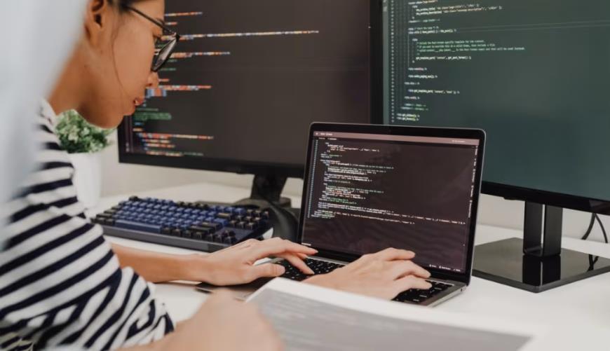 九龙坡区小程序定制开发构建实时互动新生态：WebRTC+即时通讯双引擎驱动
